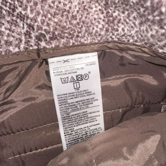 Banana Republic brown snakeskin textured size 4 shorts - Picture 3 of 4